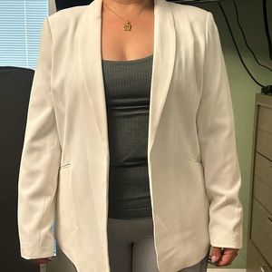 Vince Camuto Ivory blazer